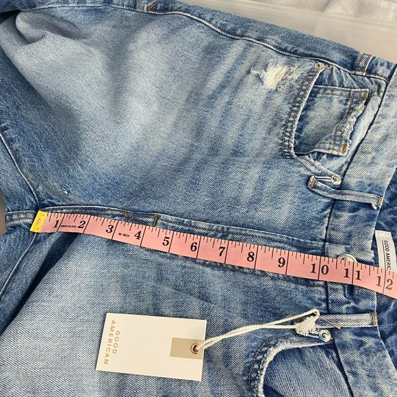 Good American Light Blue Straight Leg Jeans - Picture 14 of 15